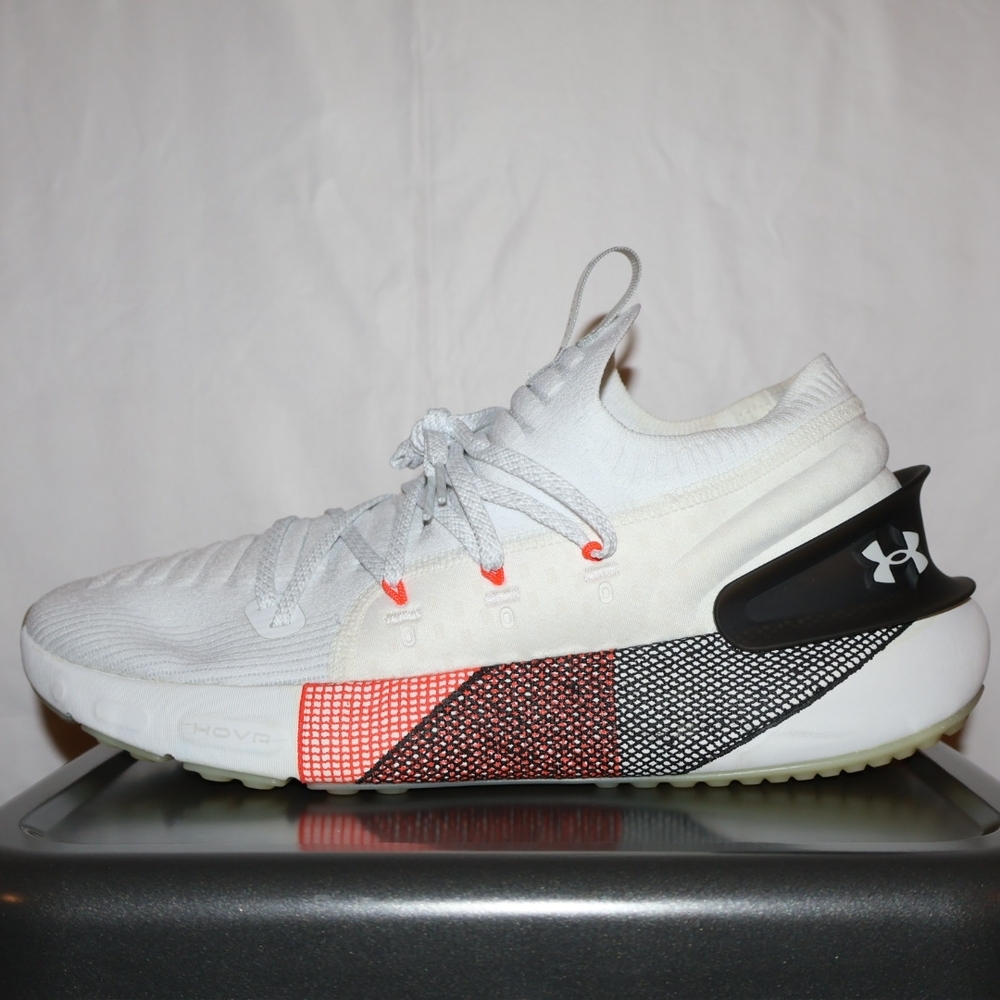 Under Armour HOVR Phantom 3 Launch